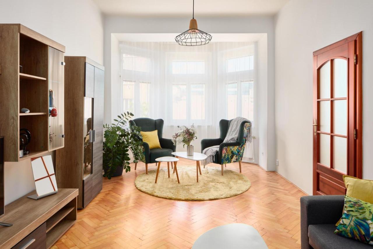 Prague Days - Spacious 3Bdr Apartment - Trendy Neighbourhood Exterior photo
