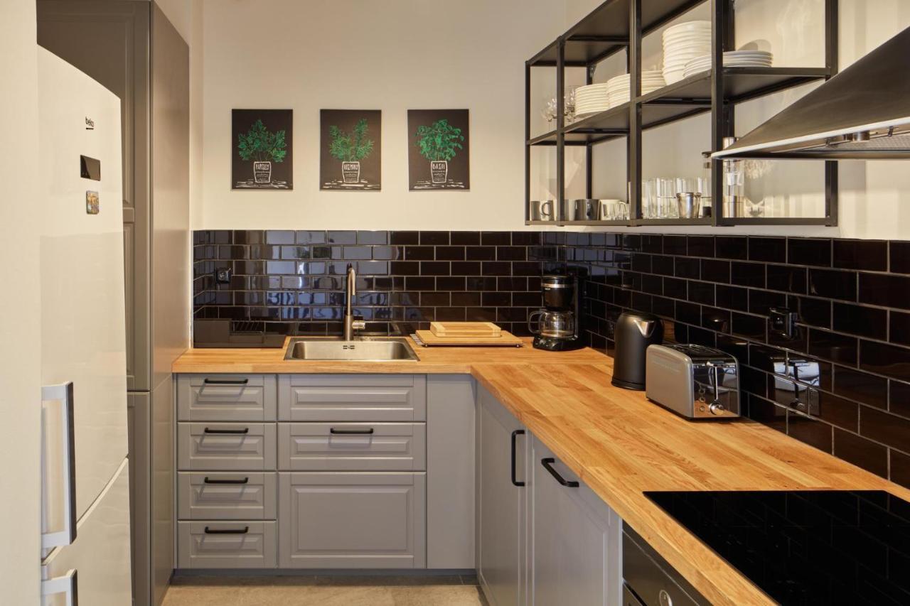Prague Days - Spacious 3Bdr Apartment - Trendy Neighbourhood Exterior photo